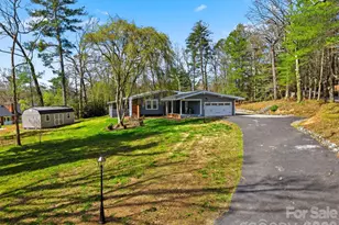 1300 Laurel St NE, Valdese, NC 28690 - Photo 43