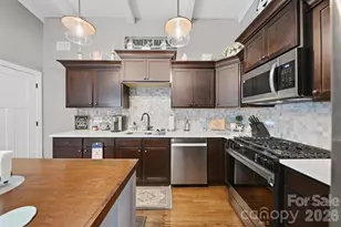 1300 Laurel St NE, Valdese, NC 28690 - Photo 15