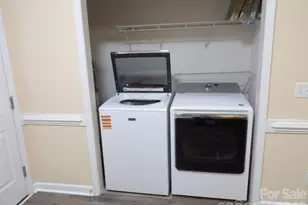 129 Walnut Ave, Yadkinville, NC 27055 - Photo 25