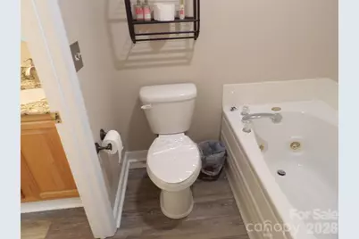 129 Walnut Avenue, Yadkinville, NC 27055 - Photo 11