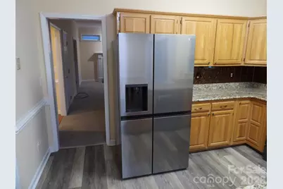 129 Walnut Avenue, Yadkinville, NC 27055 - Photo 21