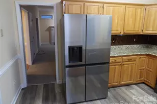 129 Walnut Ave, Yadkinville, NC 27055 - Photo 21