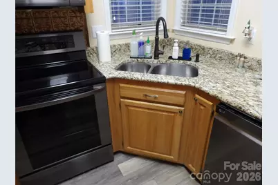 129 Walnut Avenue, Yadkinville, NC 27055 - Photo 23