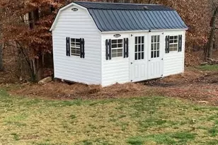 129 Walnut Ave, Yadkinville, NC 27055 - Photo 5