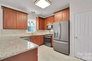 1206 Rising Oak Dr, Charlotte, NC 28206 - Photo 13