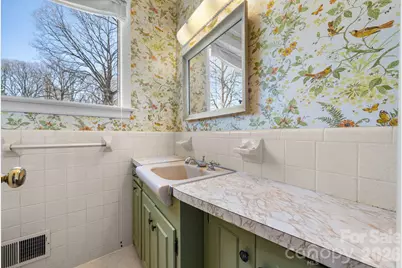 3335 25th Avenue NE, Hickory, NC 28601 - Photo 19