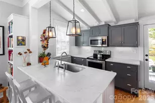 1717 Clairmont Dr, Hendersonville, NC 28791 - Photo 11