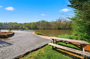 2200 6th St NW, Hickory, NC 28601 - Photo 39