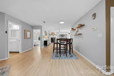 2200 6th Street NW #3A, Hickory, NC 28601 - Photo 9