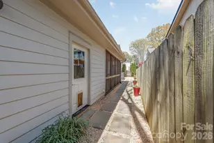 241 Coxe Ave, Charlotte, NC 28208 - Photo 41