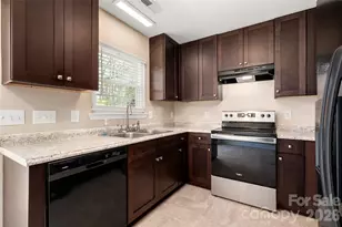 6100 Joshua Tree Ct, Charlotte, NC 28227 - Photo 7