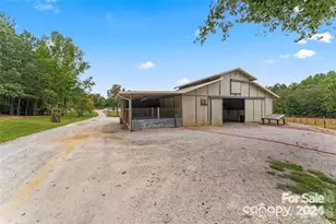 10560 Lake Royalle Rd, Spring Hope, NC 27882 - Photo 25