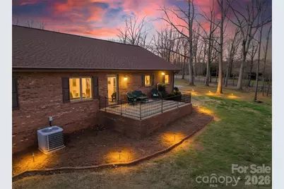 328 Davidson Court, Taylorsville, NC 28681 - Photo 7