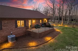 328 Davidson Ct, Taylorsville, NC 28681 - Photo 7