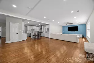 908 Woodhurst Dr, Wesley Chapel, NC 28110 - Photo 9