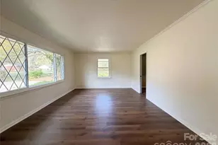 121 Pelham Ln, Fort Mill, SC 29715 - Photo 7