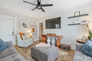 124 N Laurel Ave, Charlotte, NC 28207 - Photo 5