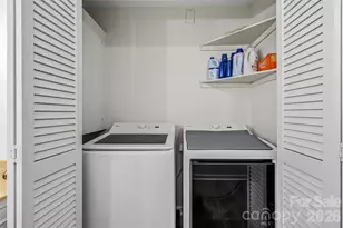 910 Rutledge Annex, Hendersonville, NC 28739 - Photo 17