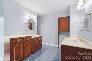 12251 Mallard Ridge Dr, Charlotte, NC 28269 - Photo 27