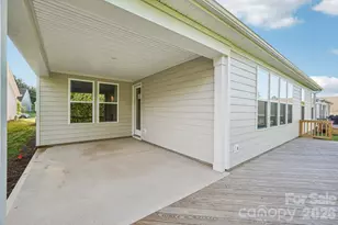 13222 Cozy Ct, Charlotte, NC 28215 - Photo 33