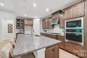 13222 Cozy Ct, Charlotte, NC 28215 - Photo 21