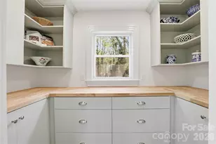 2732 Temple Ln, Charlotte, NC 28205 - Photo 15