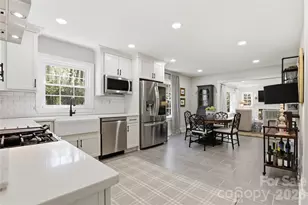 2732 Temple Ln, Charlotte, NC 28205 - Photo 11