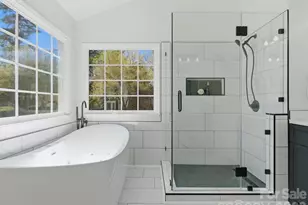 7702 Harrington Woods Rd, Charlotte, NC 28269 - Photo 29