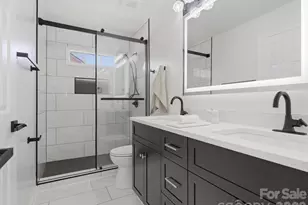 7702 Harrington Woods Rd, Charlotte, NC 28269 - Photo 33