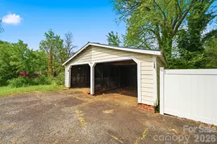 201 East Ave, Morganton, NC 28655 - Photo 29