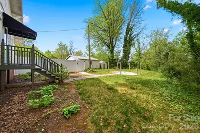 201 East Avenue, Morganton, NC 28655 - Photo 27