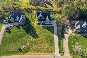 208 Cross Creek Dr, Cherryville, NC 28021 - Photo 3