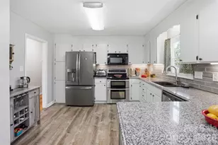 3918 Plum St, Conover, NC 28613 - Photo 7