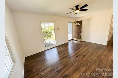 1423 Chelveston Drive, Charlotte, NC 28208 - Photo 5