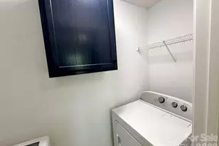 1423 Chelveston Dr, Charlotte, NC 28208 - Photo 7