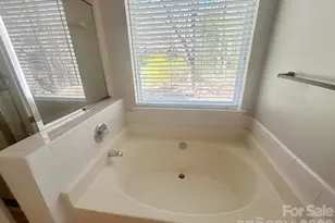 3508 Mayspring Pl, Charlotte, NC 28269 - Photo 13