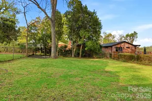 1642 Washington Ave, Charlotte, NC 28216 - Photo 35