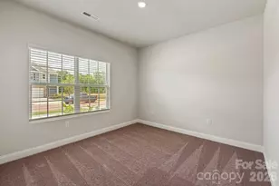 6726 Fairford Dr, Charlotte, NC 28215 - Photo 17