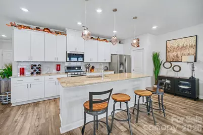 5012 Shadbush Road, Charlotte, NC 28215 - Photo 5