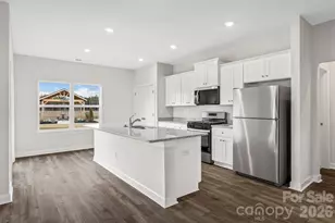 6603 Fairford Dr, Charlotte, NC 28215 - Photo 7