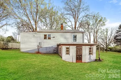 1522 7th Avenue Drive SW, Hickory, NC 28602 - Photo 17