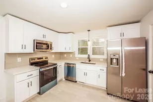 1522 7th Ave Dr SW, Hickory, NC 28602 - Photo 9