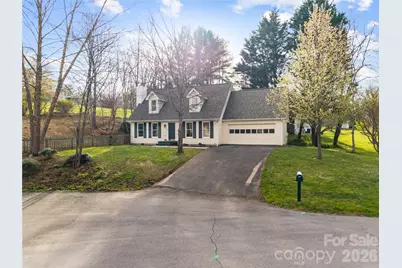 10 Orchard Place, Weaverville, NC 28787 - Photo 1