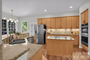 10721 Jordan Rae Ln, Charlotte, NC 28277 - Photo 15