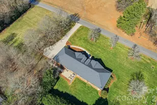 6604 Lowesville Ln, Stanley, NC 28164 - Photo 41