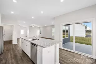 6516 Fairford Dr, Charlotte, NC 28215 - Photo 9