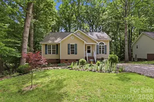 716 King St, Waxhaw, NC 28173 - Photo 1