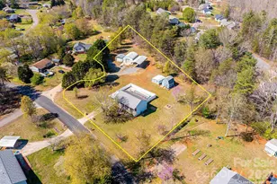 2681 Tumbleweed Dr, Lenoir, NC 28645 - Photo 3