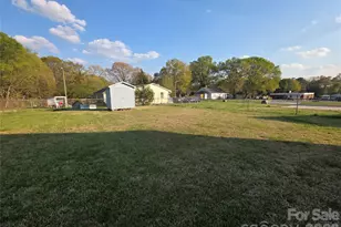 908 Linwood Rd, Gastonia, NC 28052 - Photo 9