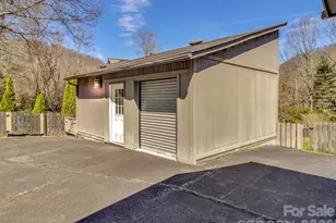 41 Balsam Shadows Dr, Maggie Valley, NC 28751 - Photo 7